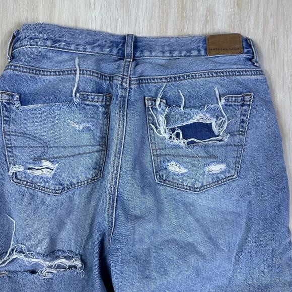 American Eagle Relaxed High Rise Mom Jean Distressed Destroyed Ripped Jeans 4 - Picture 7 of 15